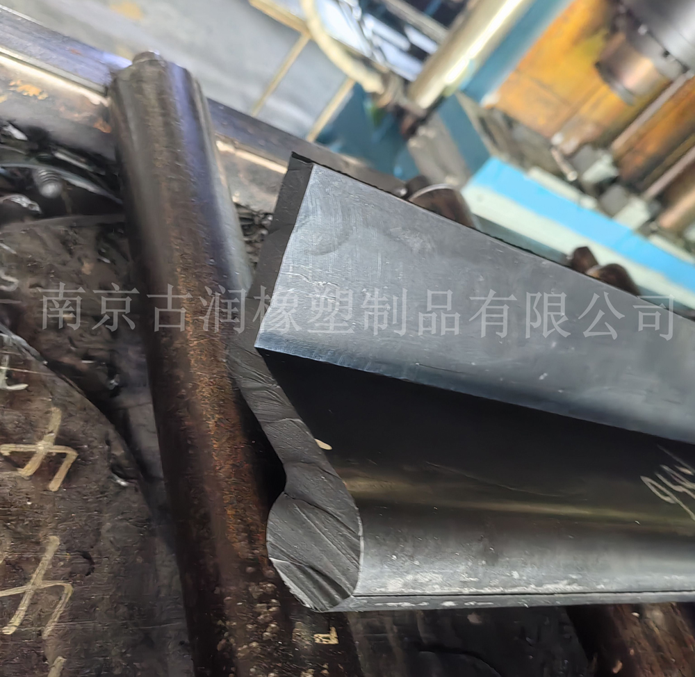 L型橡胶水封